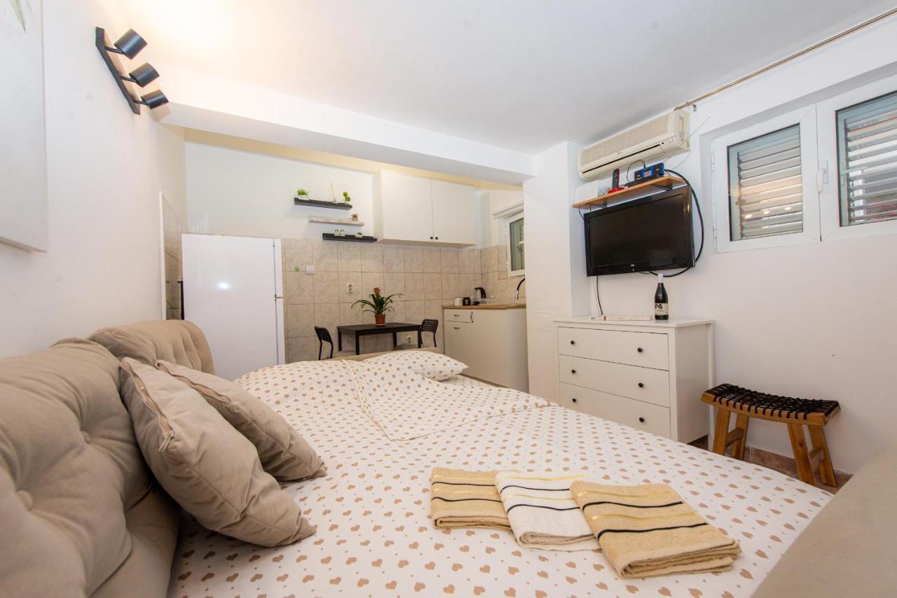 Studio Apartment Silva Котор Экстерьер фото
